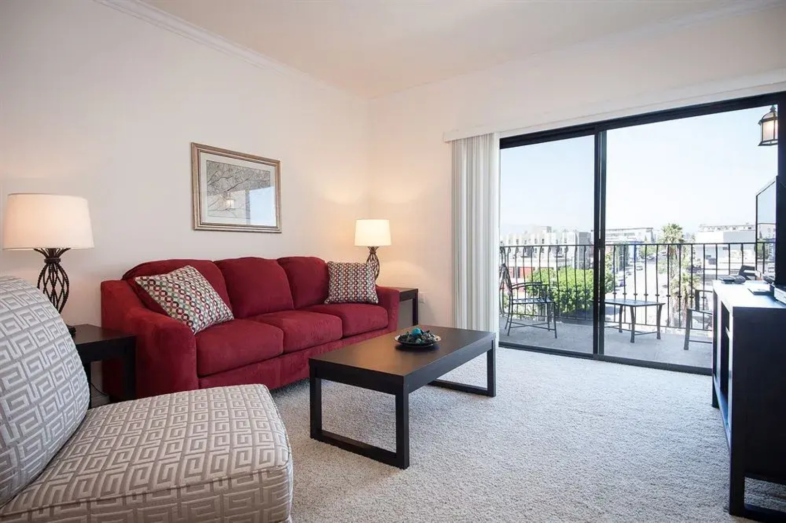 Sunshine Suites at 616 St. Paul