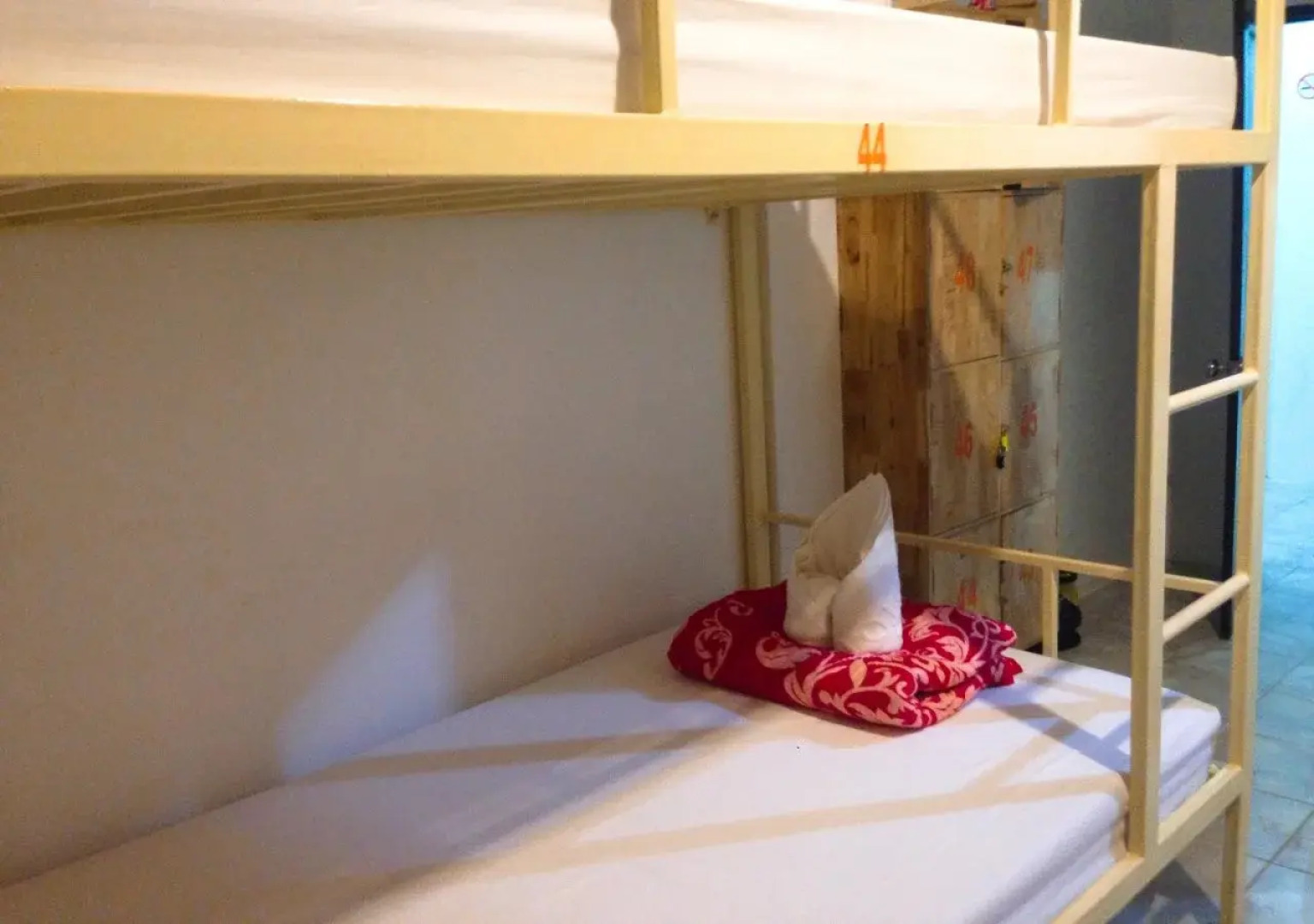 Vongprachan Backpackers Hostel