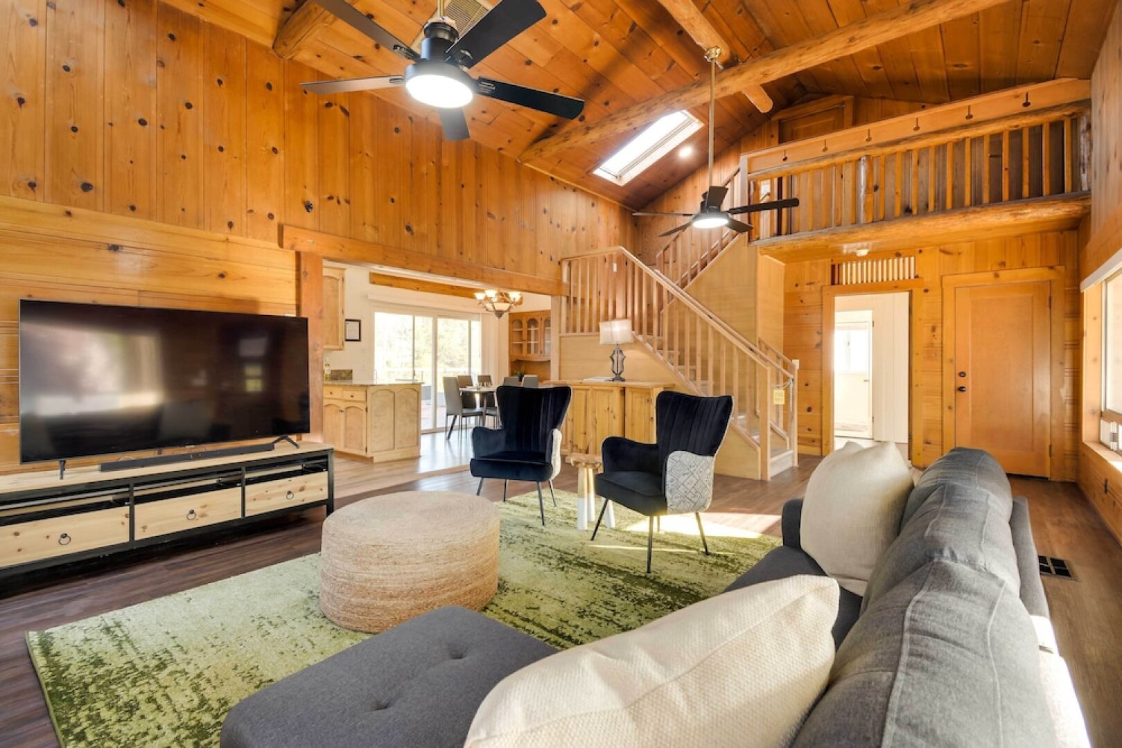 Waterfront Mariposa Vacation Rental w/ Hot Tub