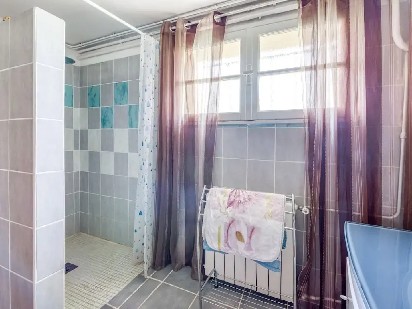 Accommodation With Pool and Large Garden Between Bergerac and Sarlat