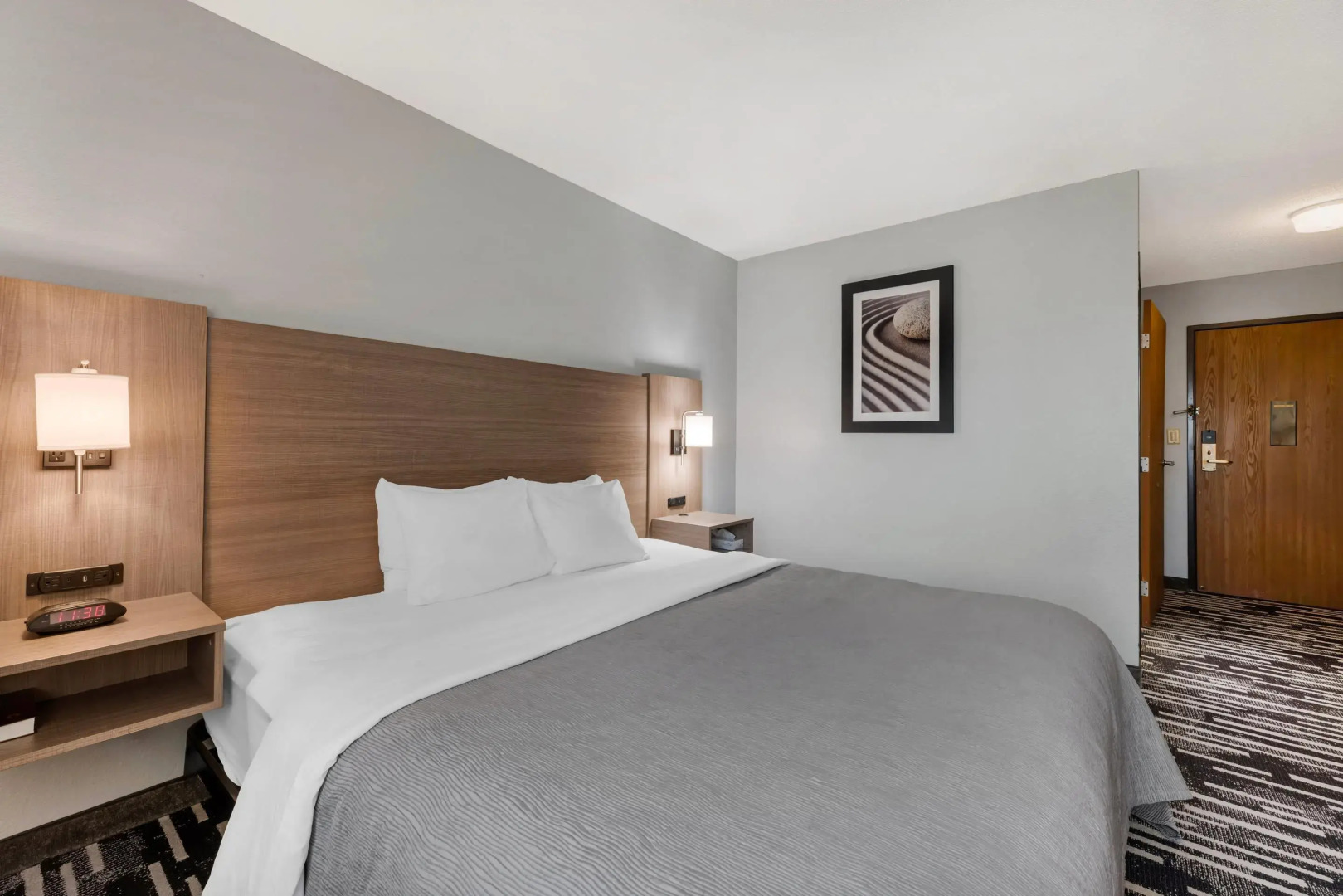 Quality Inn Chesterton near Indiana Dunes National Park I-94