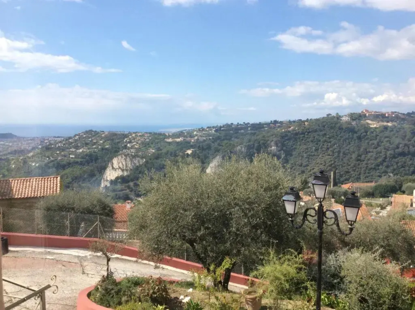 Room in Apartment - Beautiful F1 standing swimming pool, view