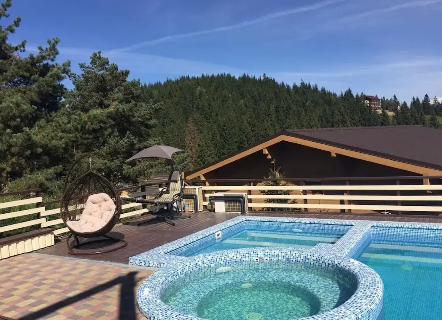 Villa Parliament Yablunytsya