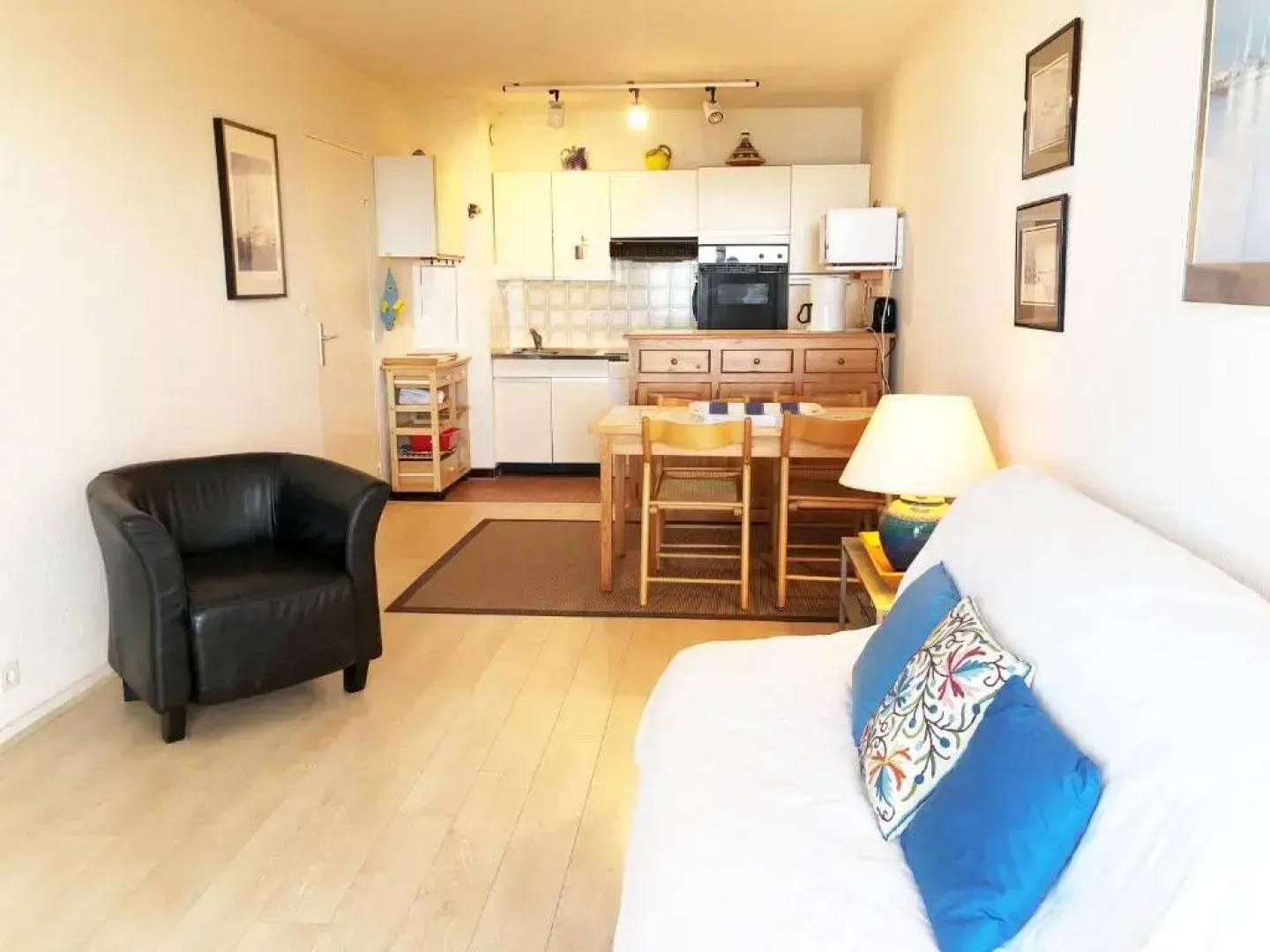 Appartement Vue Mer Terrasse, Parking C2111