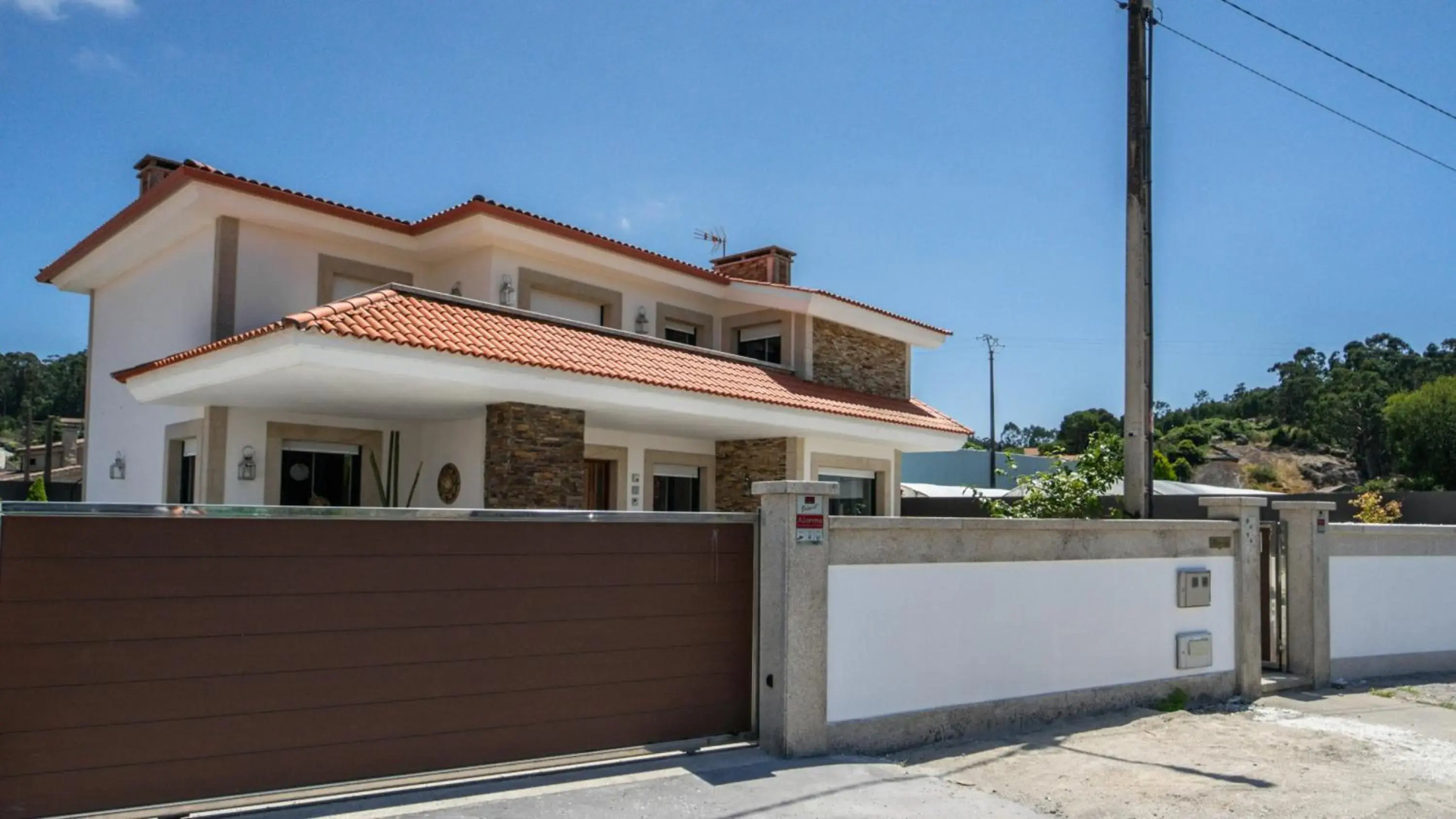 Villa con piscina a pie de playa