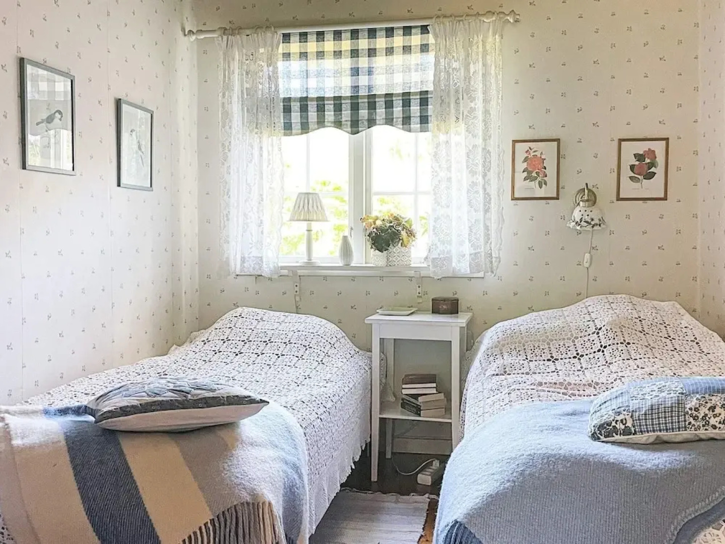 2 Person Holiday Home in Aplared-by Traum