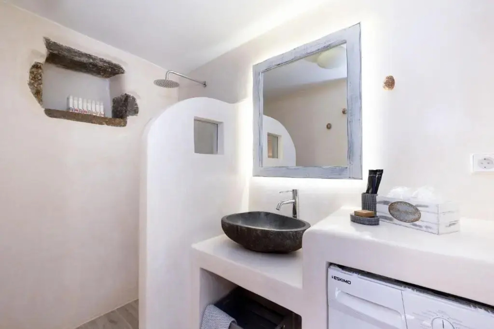 My Grandma's Deluxe Spa Suite