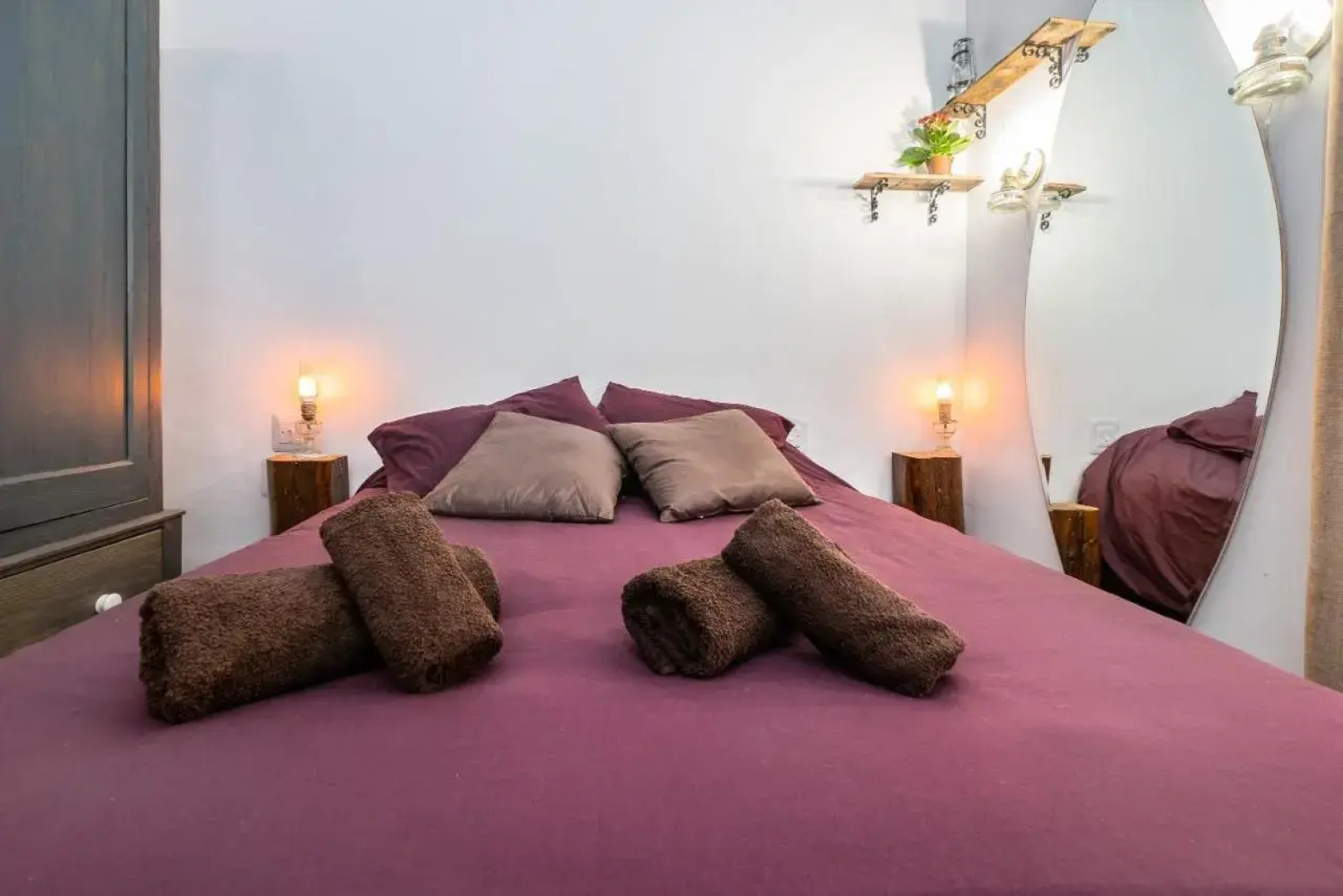 Kharmen A 1565s House with Seaviews