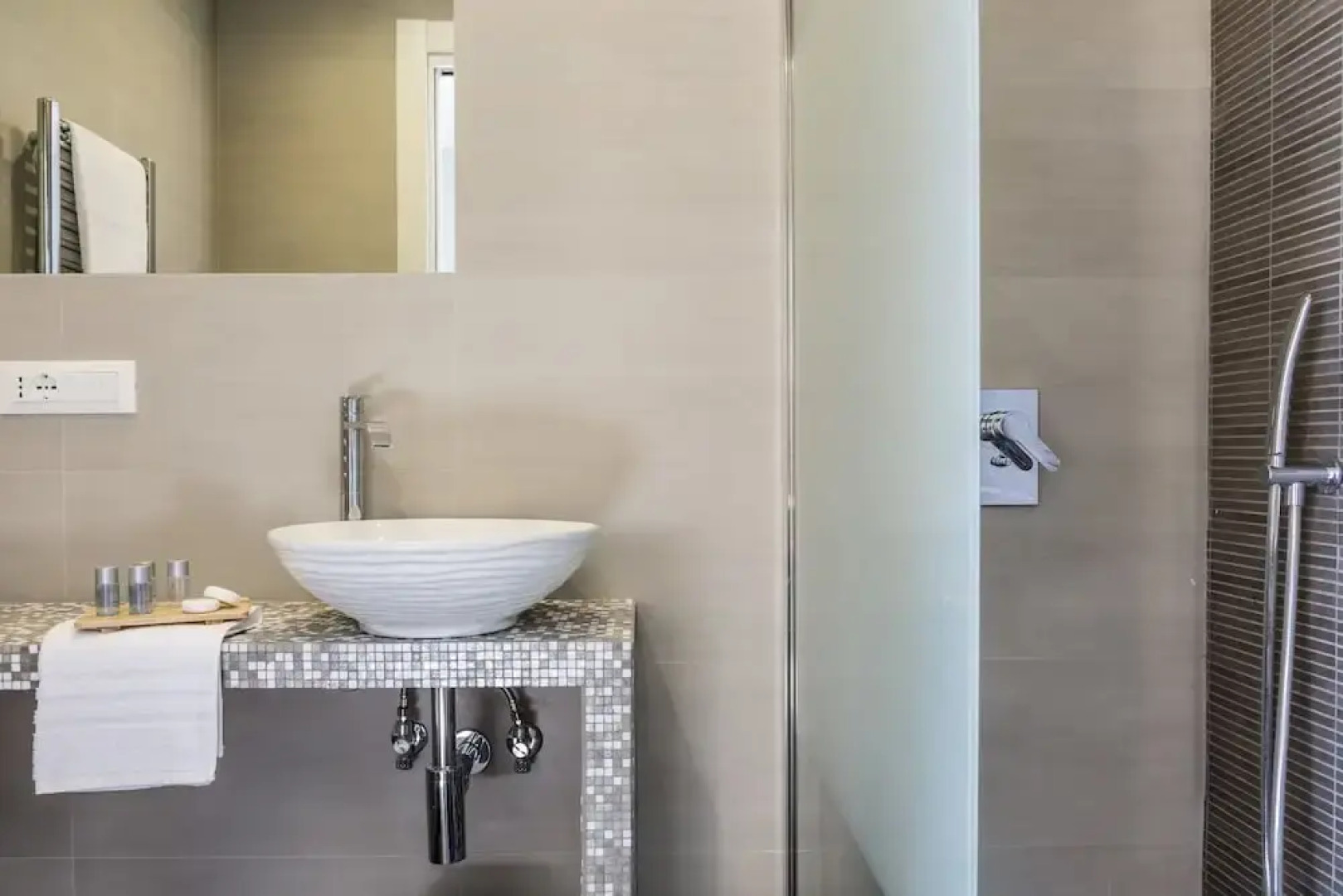 Blue Inn Luxury Suites