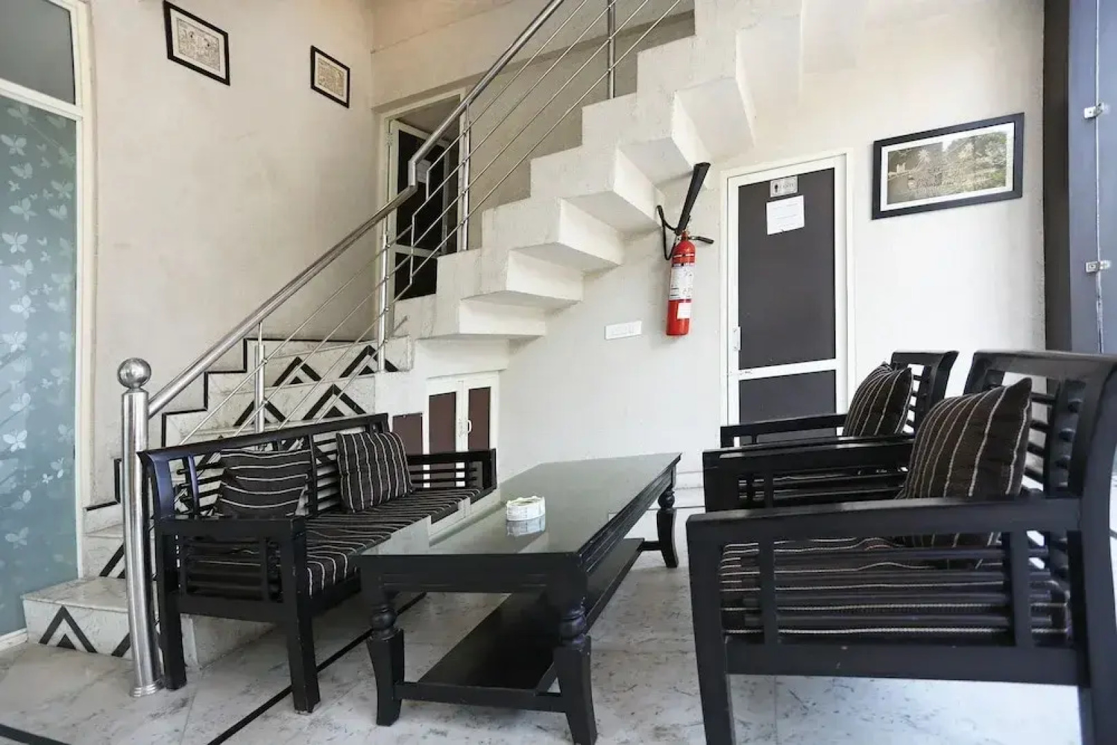 OYO 35823 Hotel Blumango