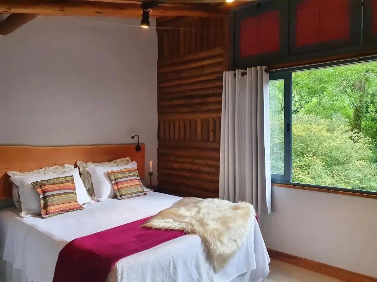 Tekoá Indiana Ecolodge
