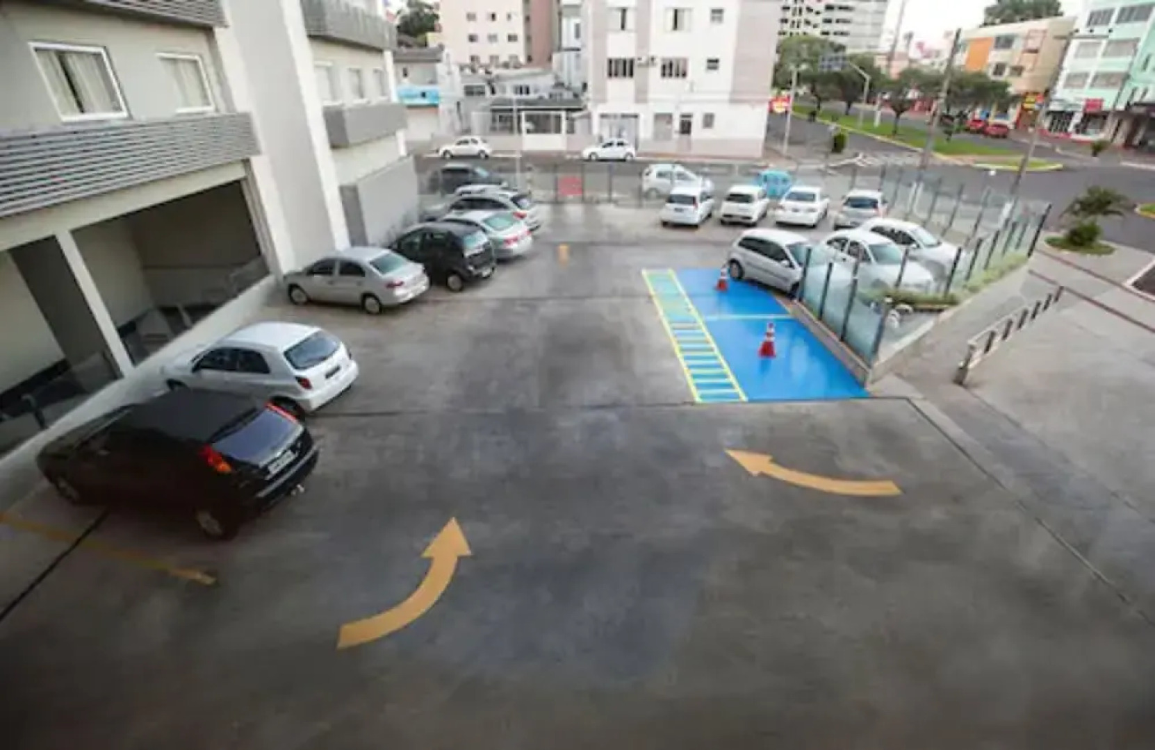 Mogano Business Hotel