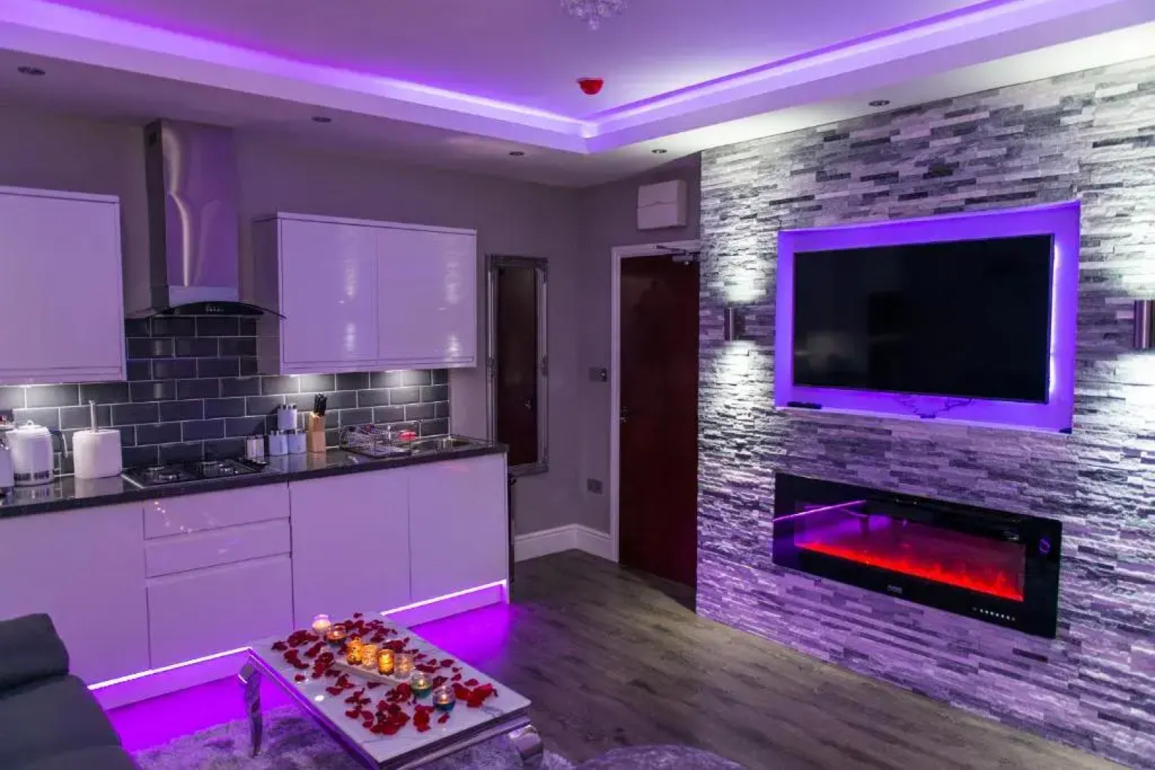 Aphrodite Suites Huddersfield