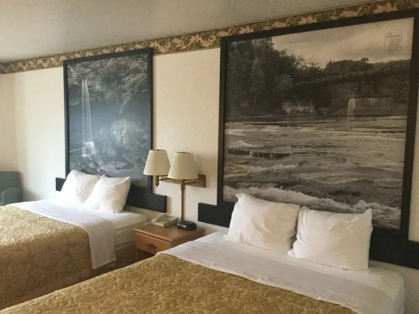 Super 8 Uniontown PA