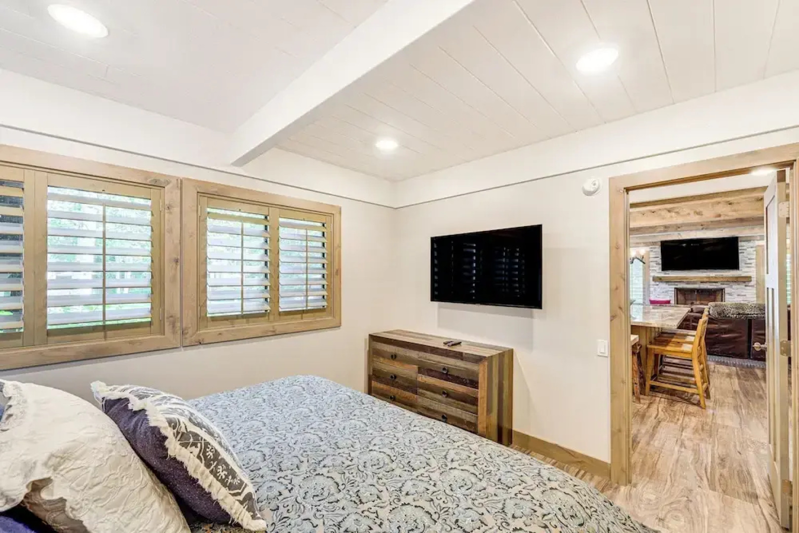 Cozy Sun Valley Townhome w/ Mountain Views!