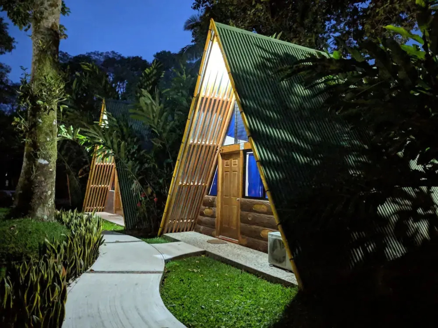 Hotel y Bungalows El Jardín