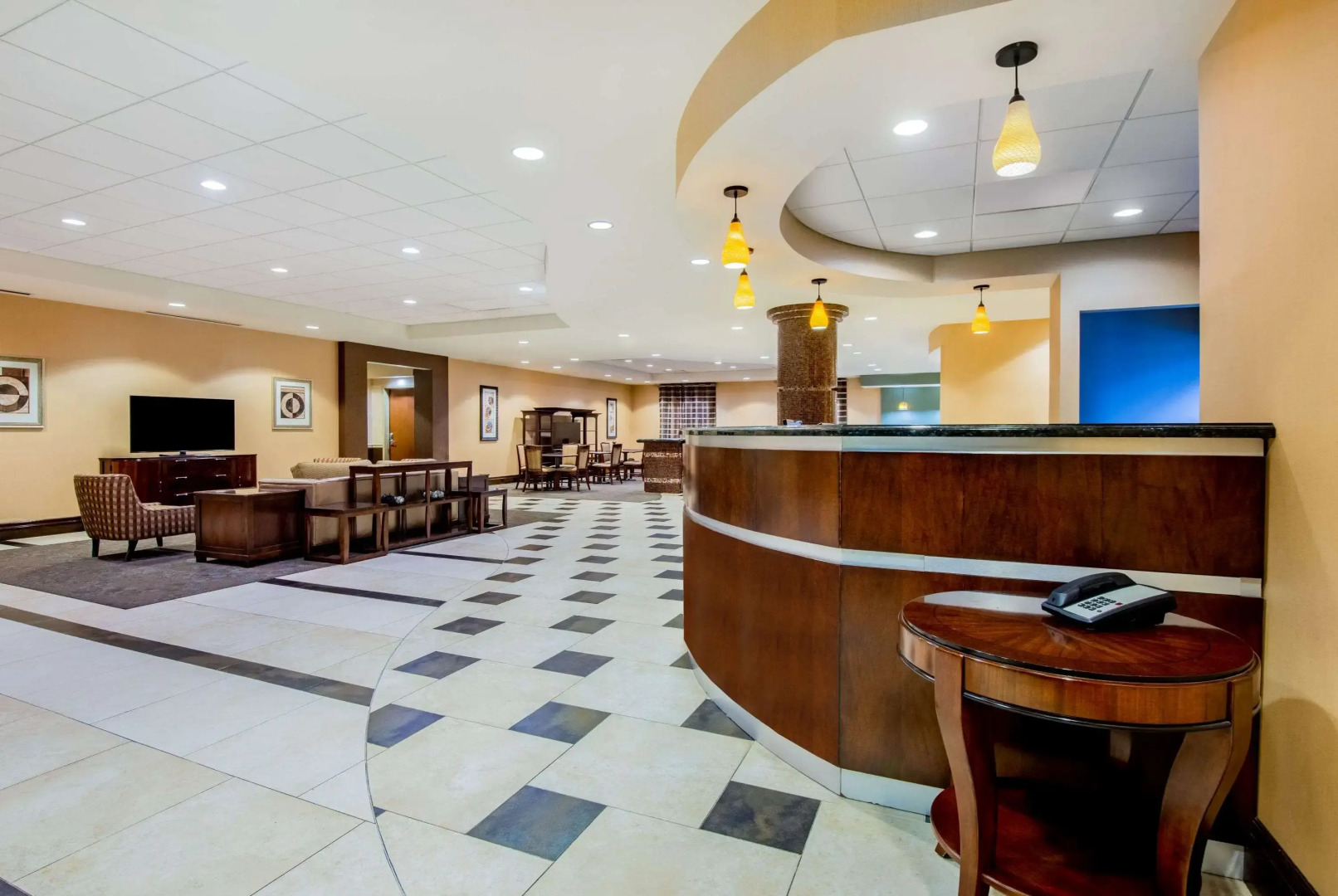 La Quinta Inn & Suites by Wyndham Bel Air/I-95 Exit 77A