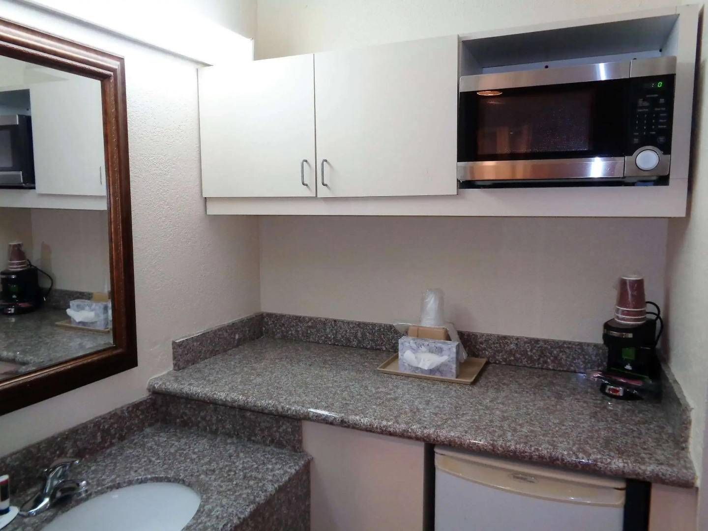 Super 8 by Wyndham Gulfport Airport NW/Near Biloxi