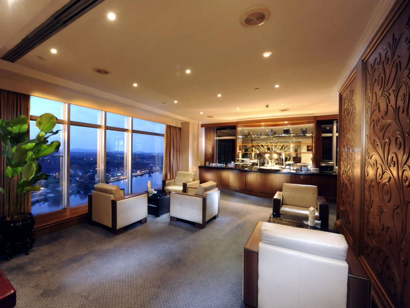 Puteri Wing, Riverside Majestic Hotel