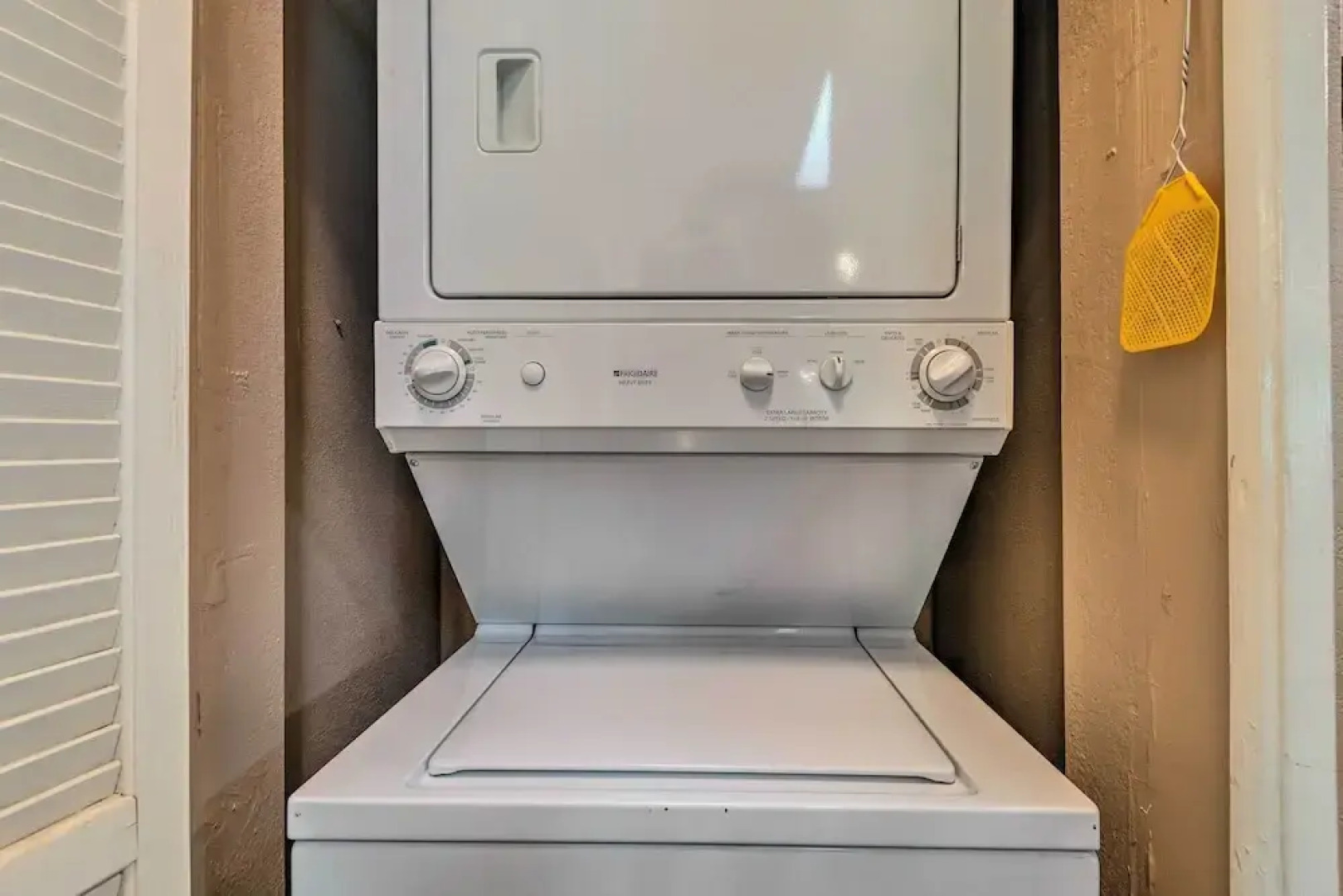 All-season Alto Getaway w/ Fire Pit & Deck!