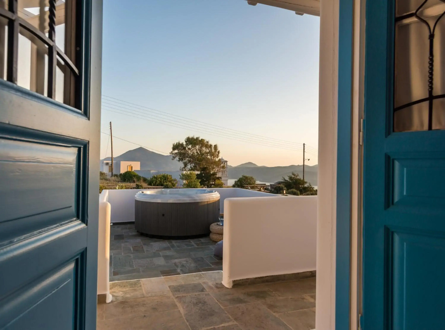 Eiriana Luxury Suites