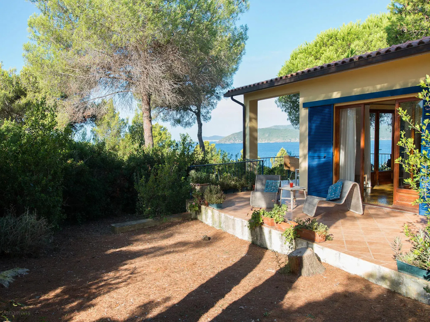 House With Direct Access and Private Terrace at Sea Near Capoliveri