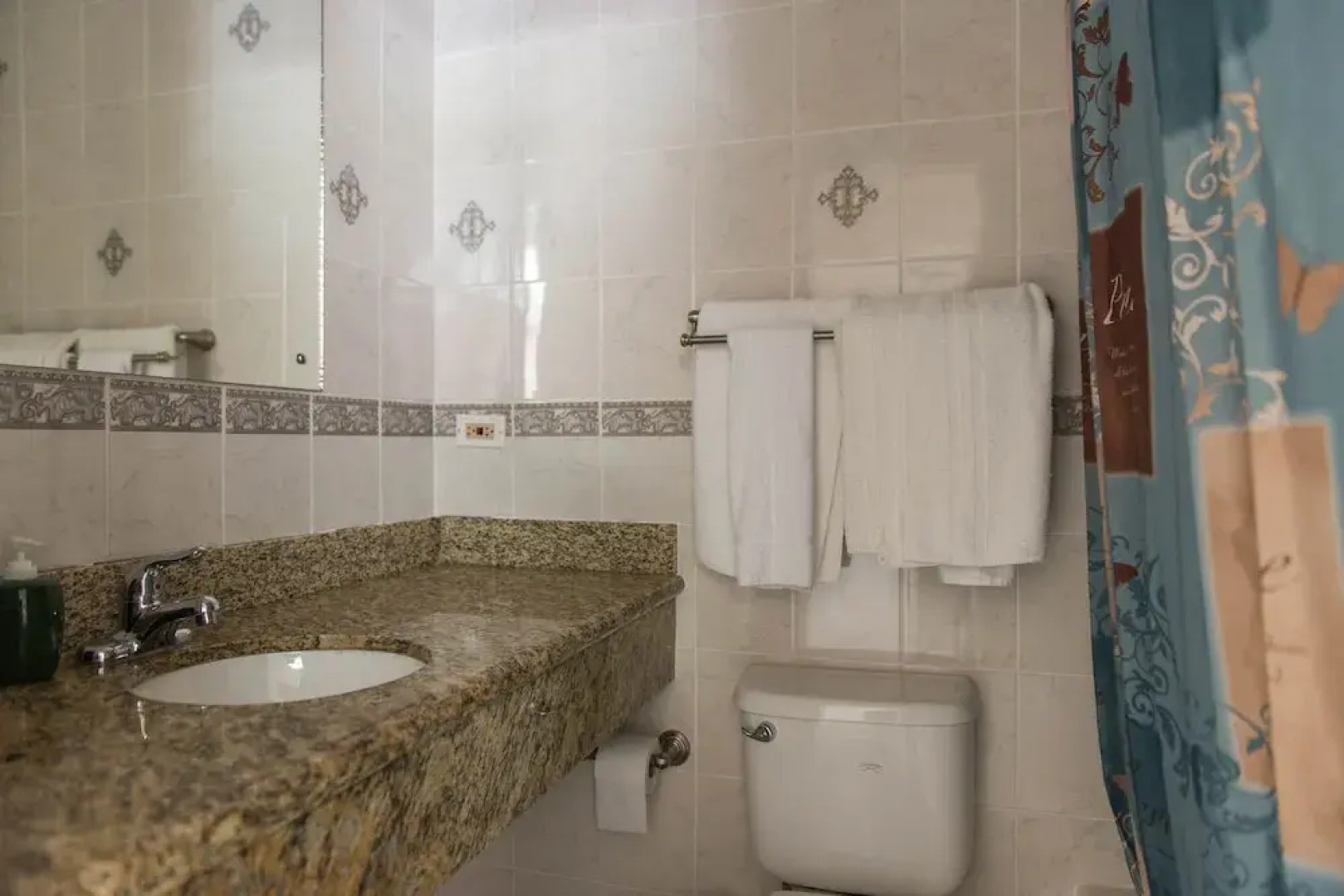 The Royal Kensington Villa