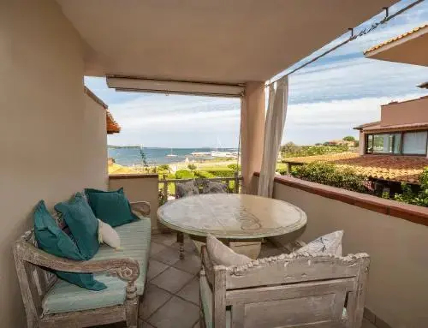 Cala Reale Apartments