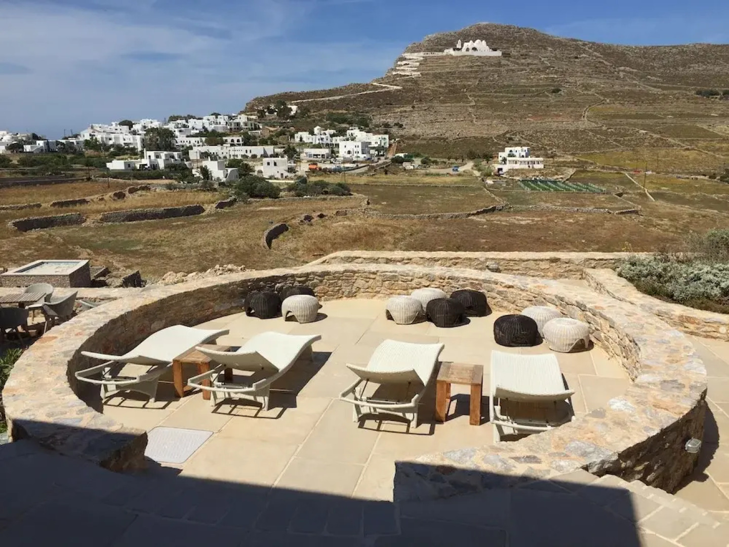 Themonies Luxury Suites