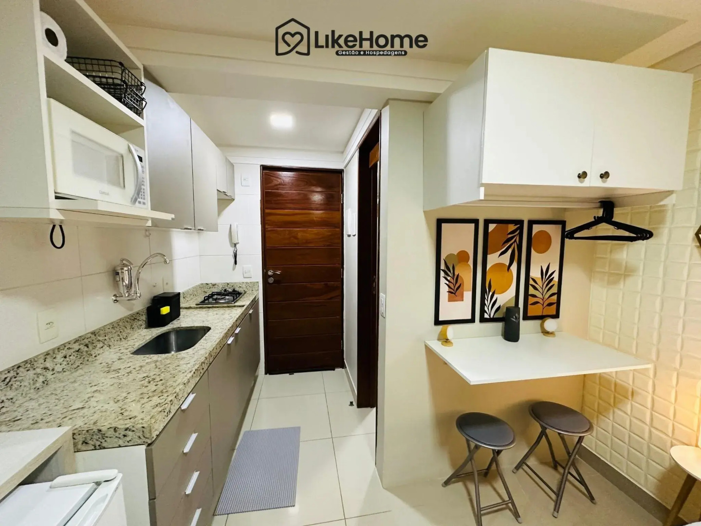 Mar Bello Plaza com TV 50p e Netflix