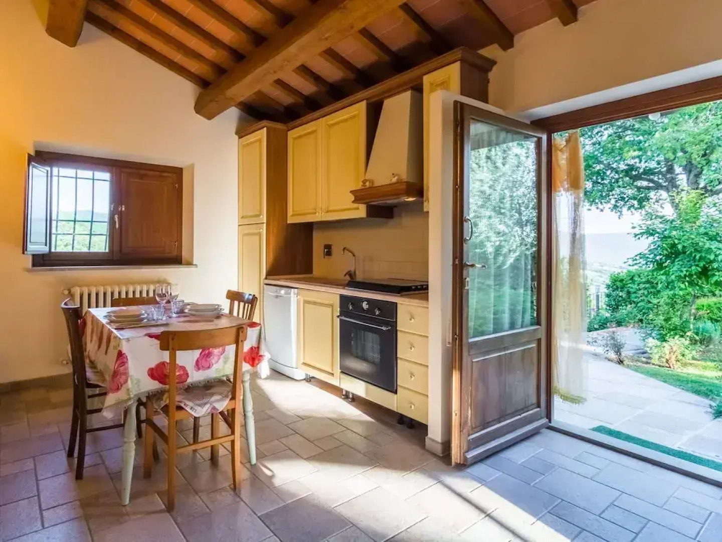 Beautiful Cottage in Dicomano With Swimming Pool