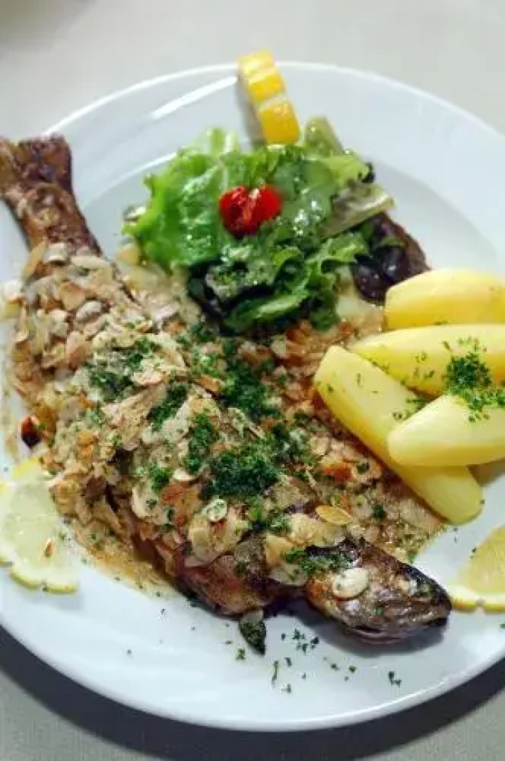 Royal Hotel-Restaurant Bonhomme