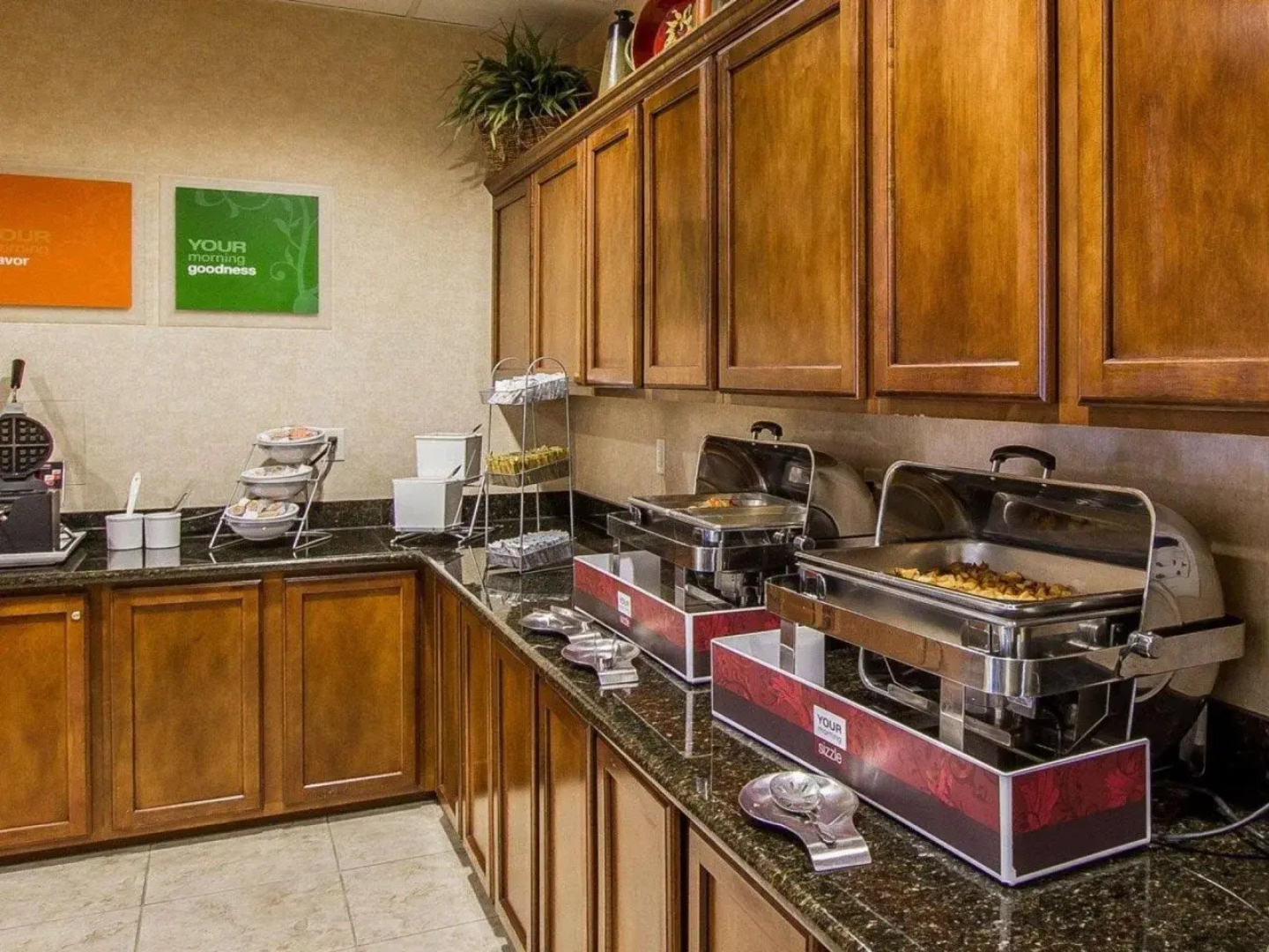 Comfort Suites Glendale - State Farm Stadium Area