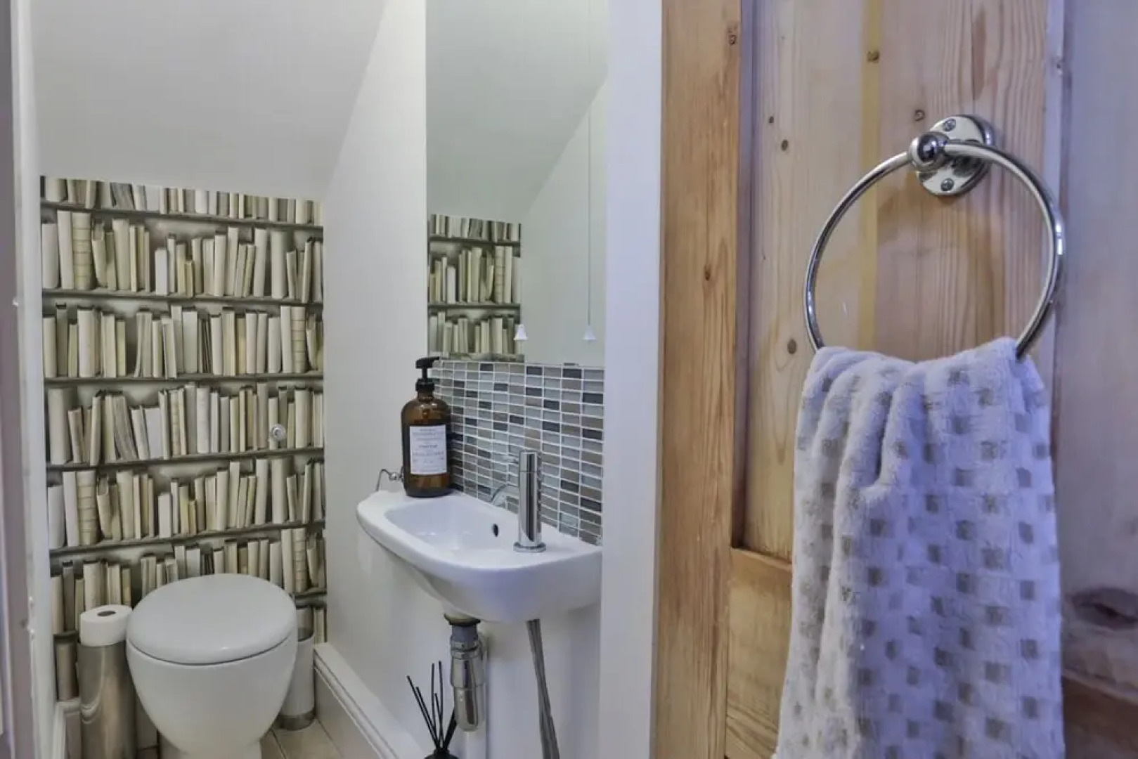 Superb Period Townhouse in Historic Uphill Lincoln