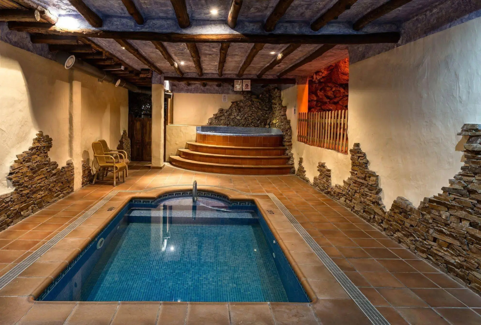 Hotel Rural Almazara