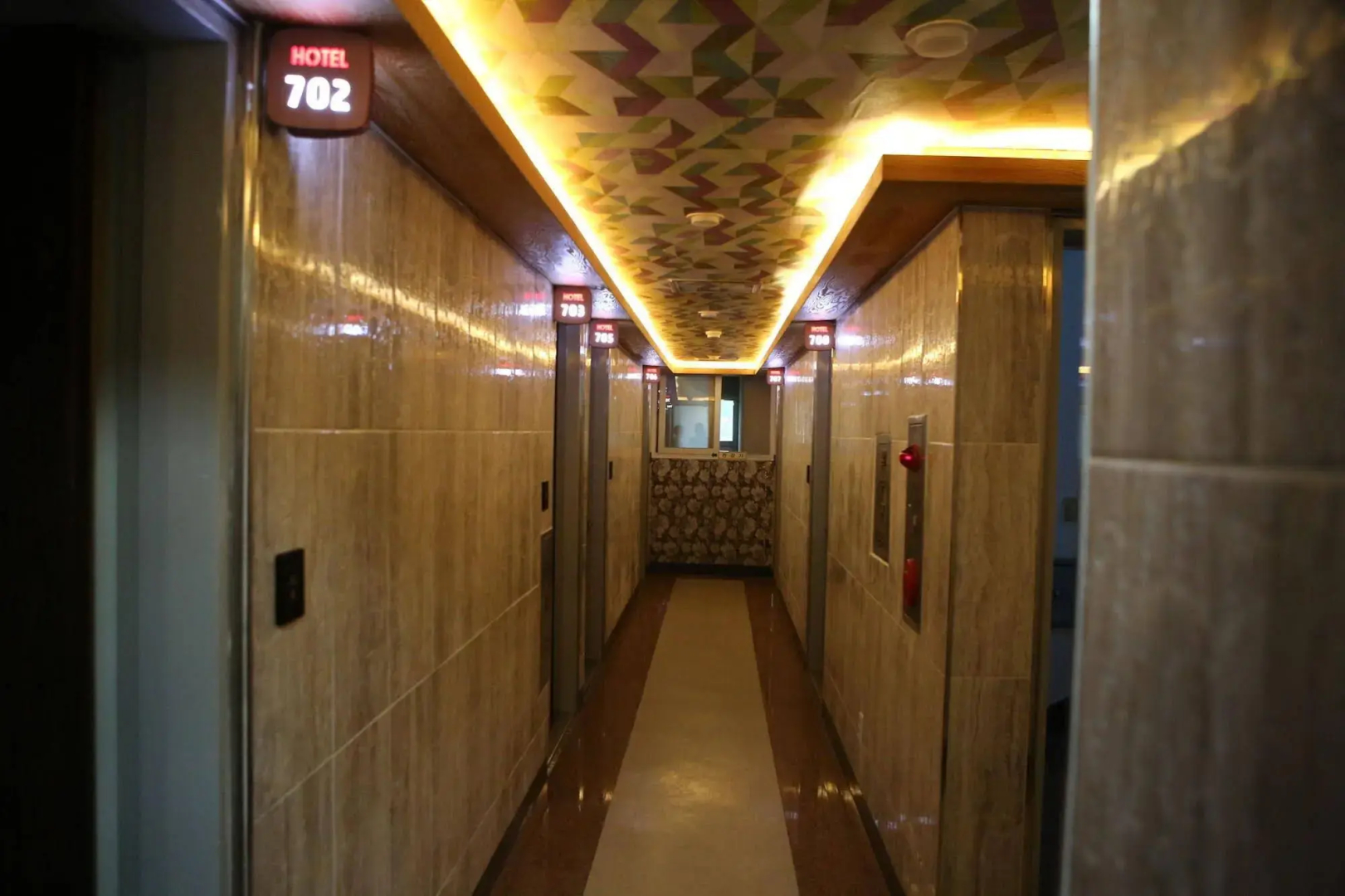Dubai Motel