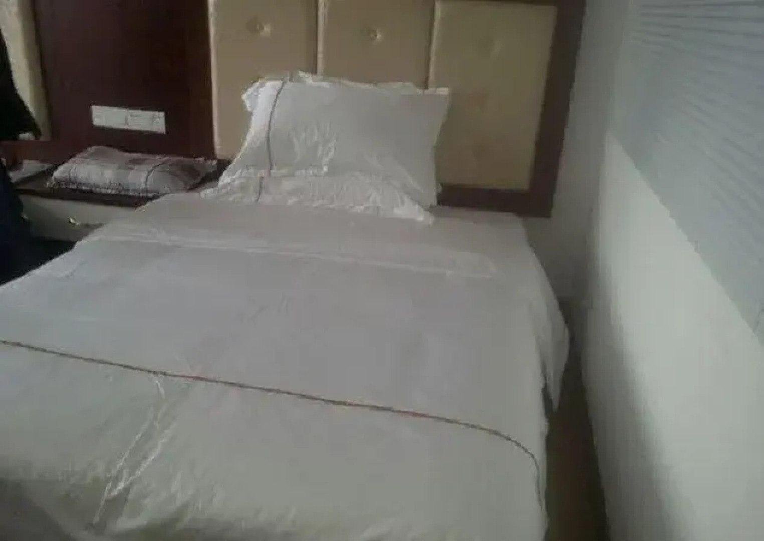 Lianjiang Yue Guang Business Hotel