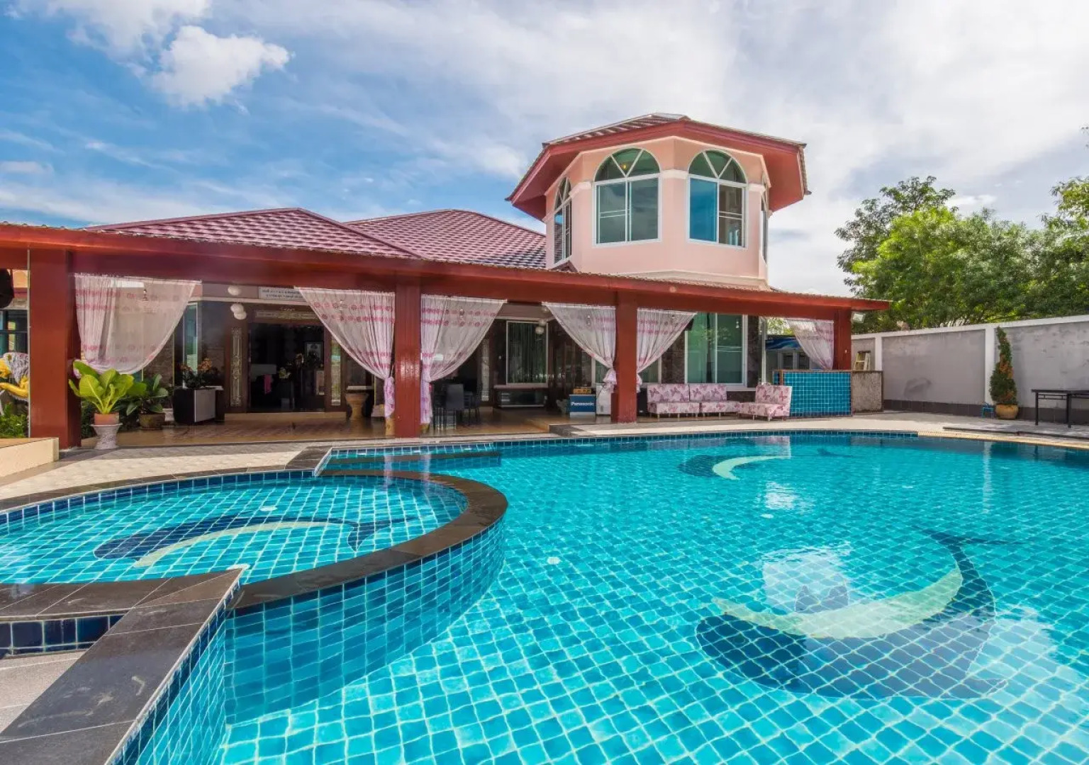 Narnia Villa Pattaya