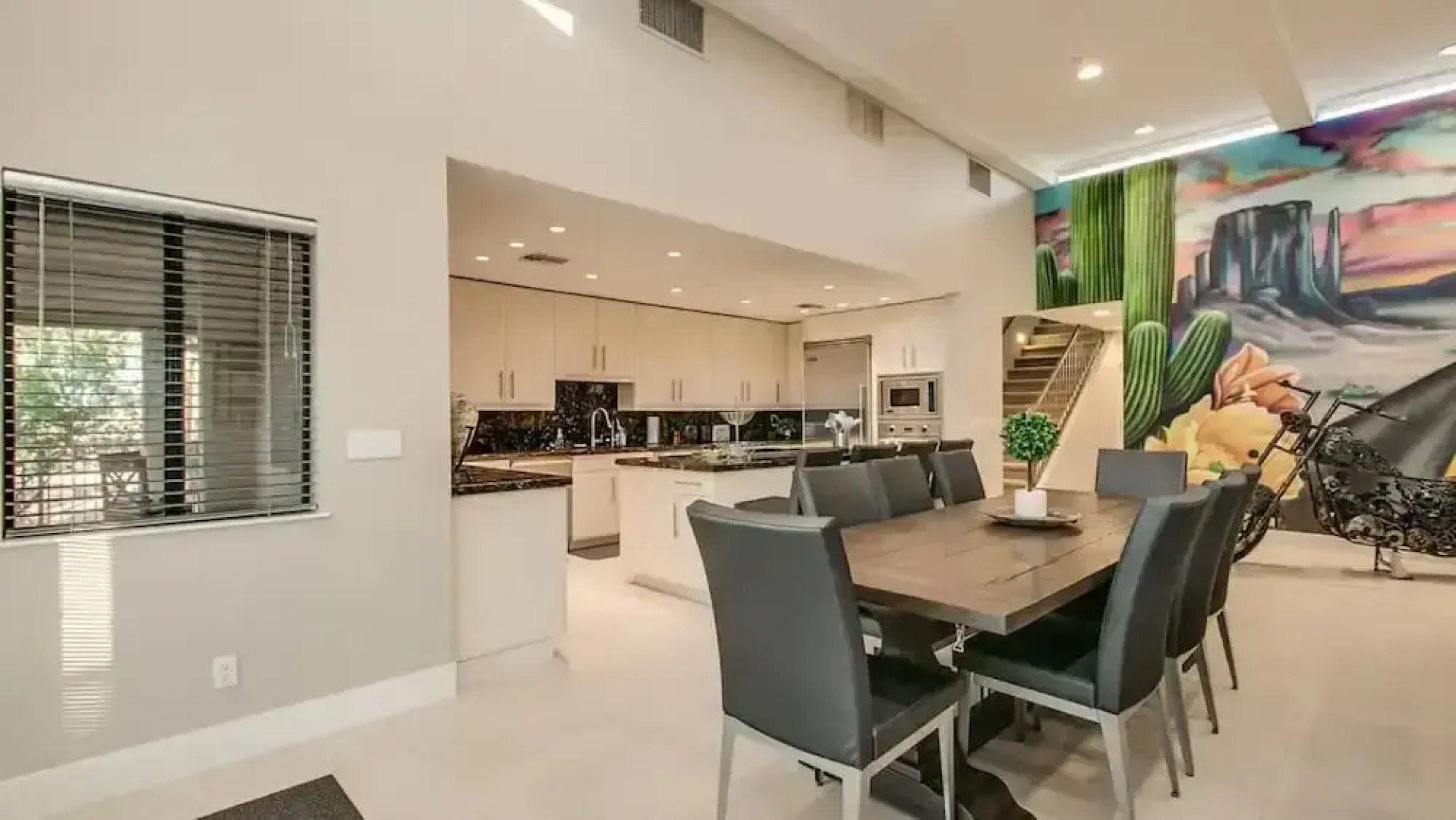 Luxe 4 Bdrm W/pool and Spa on Golf Course Lot!