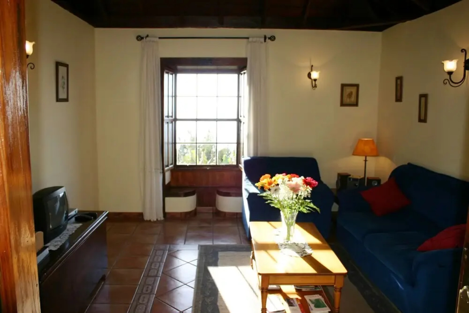 Los Nacientes: Marcos