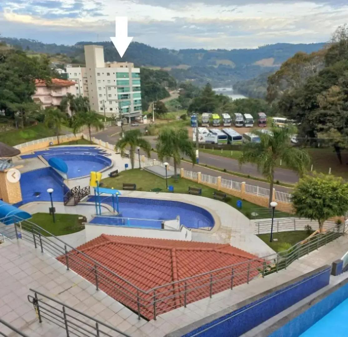 Apt Moderno À 60 Metros Do Termas