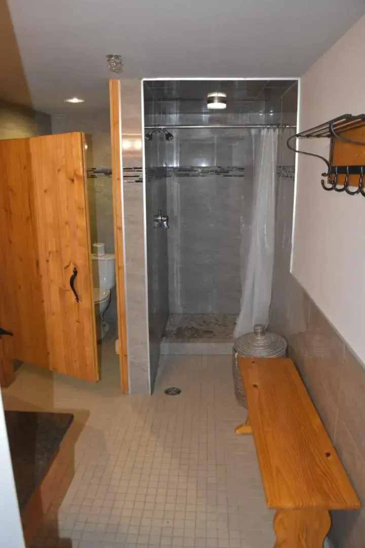 Brewster Mountain Lodge