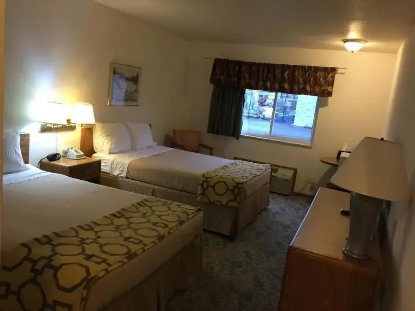 Baymont Inn & Suites ESCANABA