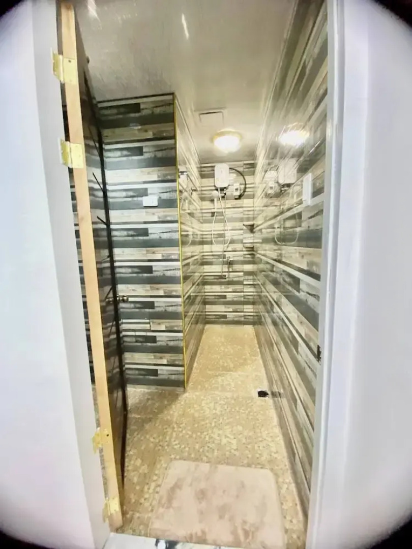 Len's Staycation 3bdr-2br-downstairs ,netflix&wifi