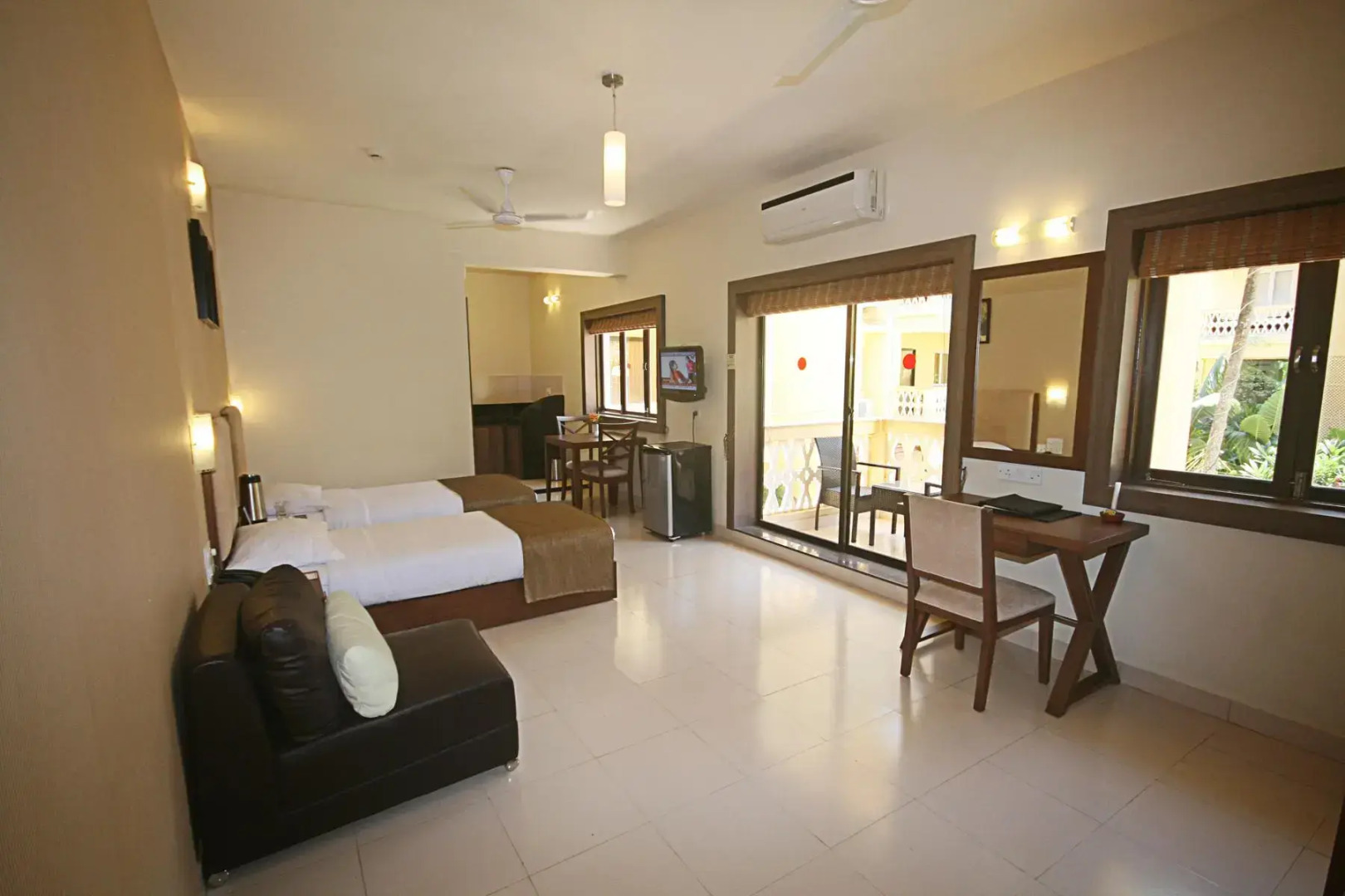 Sandalwood Hotel & Retreat