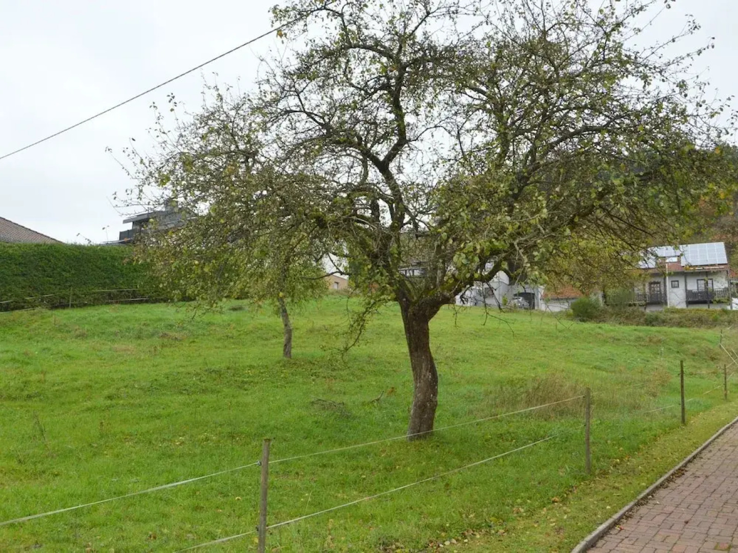 Spacious Apartment In Deudesfeld With Garden