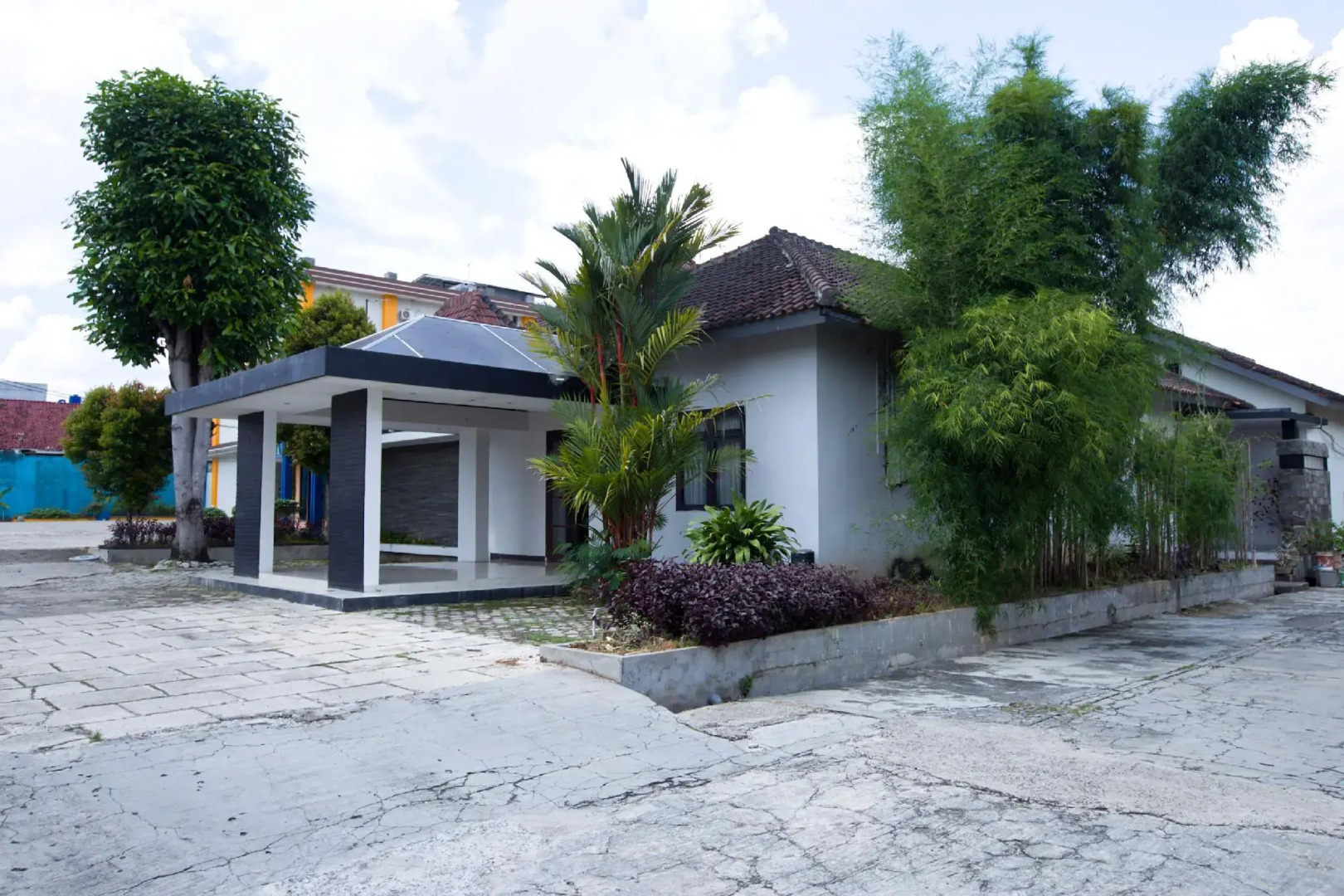 Hotel Gracia by OYO Rooms