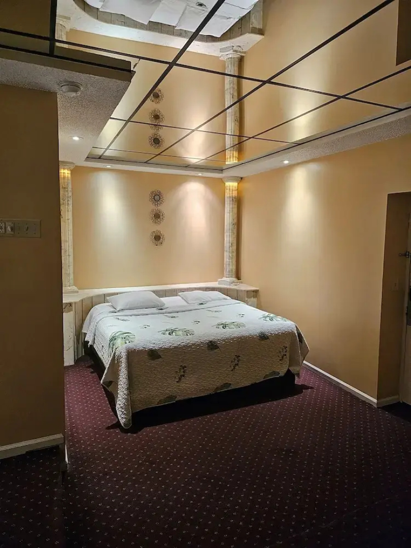 Loop Inn Motel