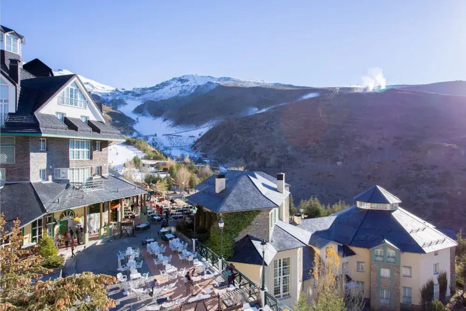 Blue Tour Travel Plaza