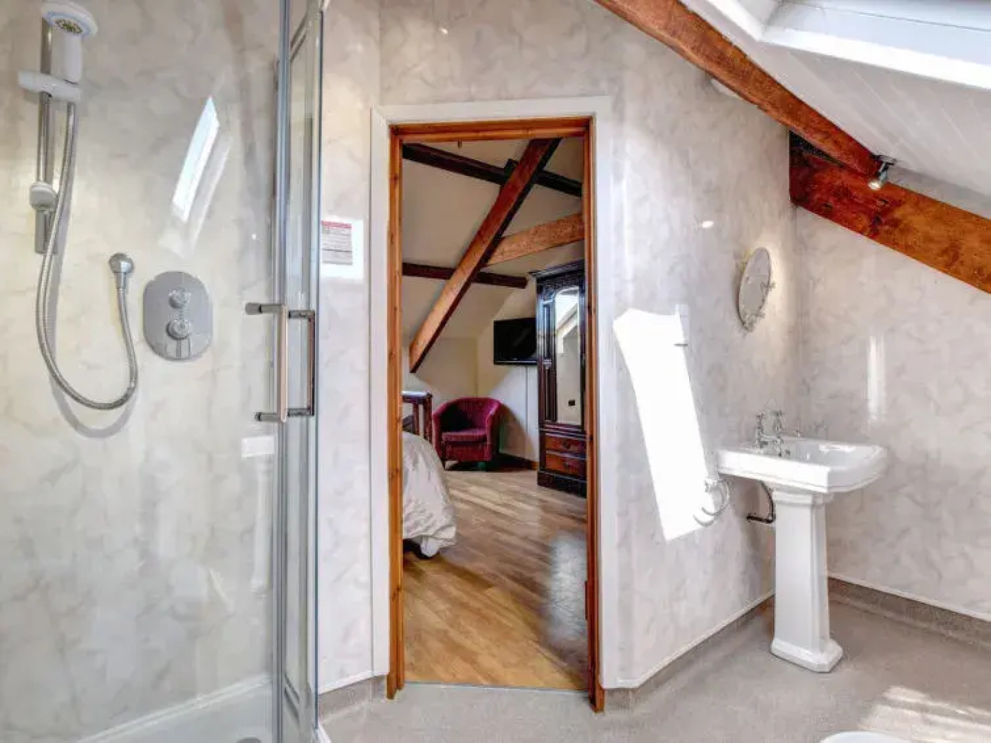 Holiday Home Sgubor y Rhyd